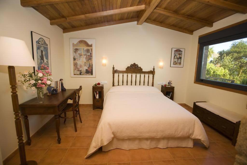 Casa De Afora Casa Con Piscina Y Jacuzzi Privados Pensionat Santiago de Compostela Eksteriør billede