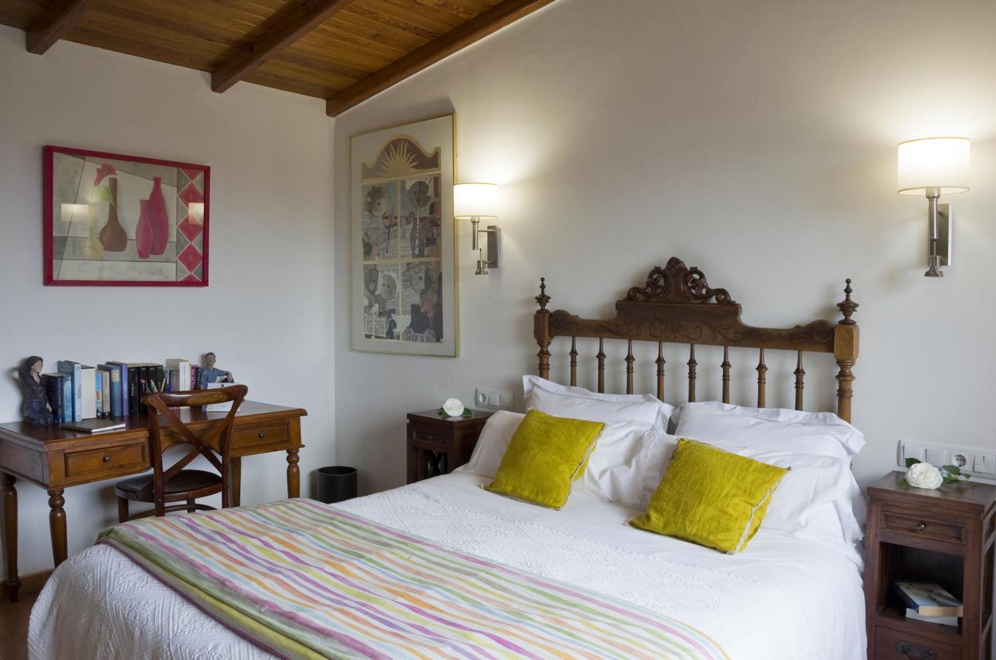 Casa De Afora Casa Con Piscina Y Jacuzzi Privados Pensionat Santiago de Compostela Eksteriør billede